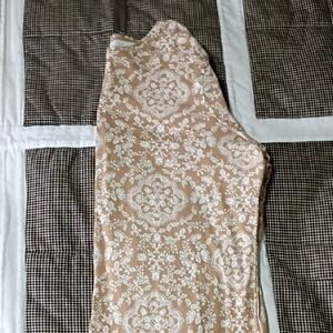 Croft & Barrow Beige and White Floral Blouse